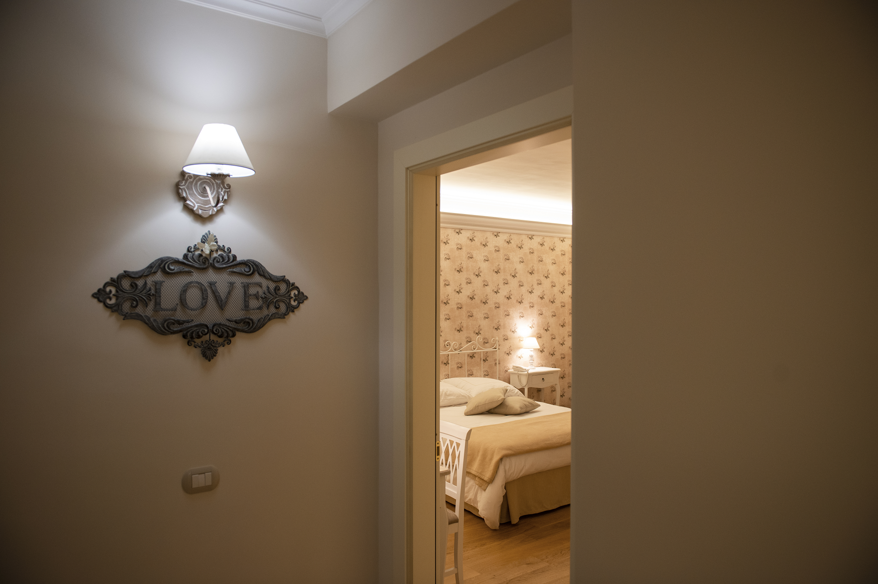 maralè bedroom